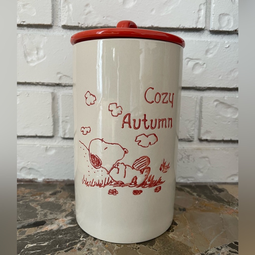Peanuts Canister Cozy Autumn 4.5 x 8 Inch